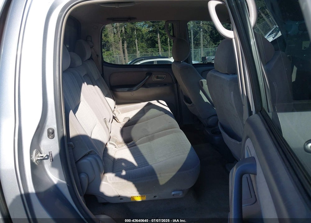 2006 TOYOTA TUNDRA SR5 V8 VIN: 5TBDT44186S552833