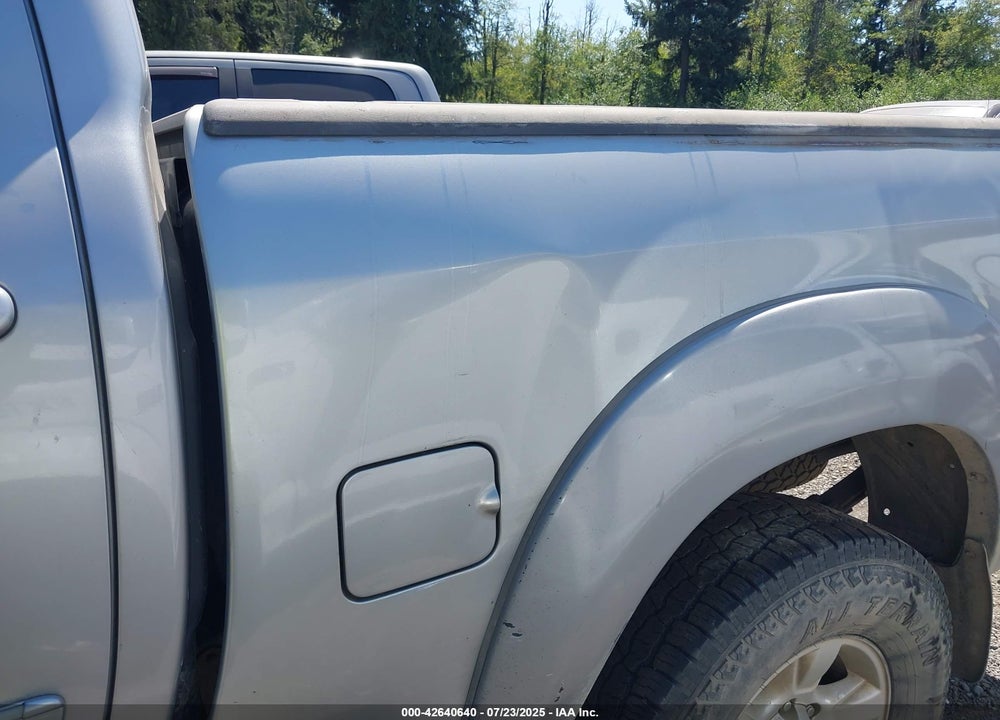 2006 TOYOTA TUNDRA SR5 V8 VIN: 5TBDT44186S552833
