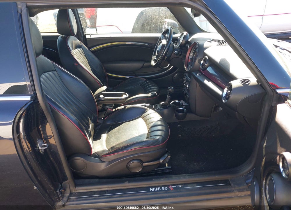2011 MINI COOPER S CLUBMAN VIN: WMWZG3C54BTY36968