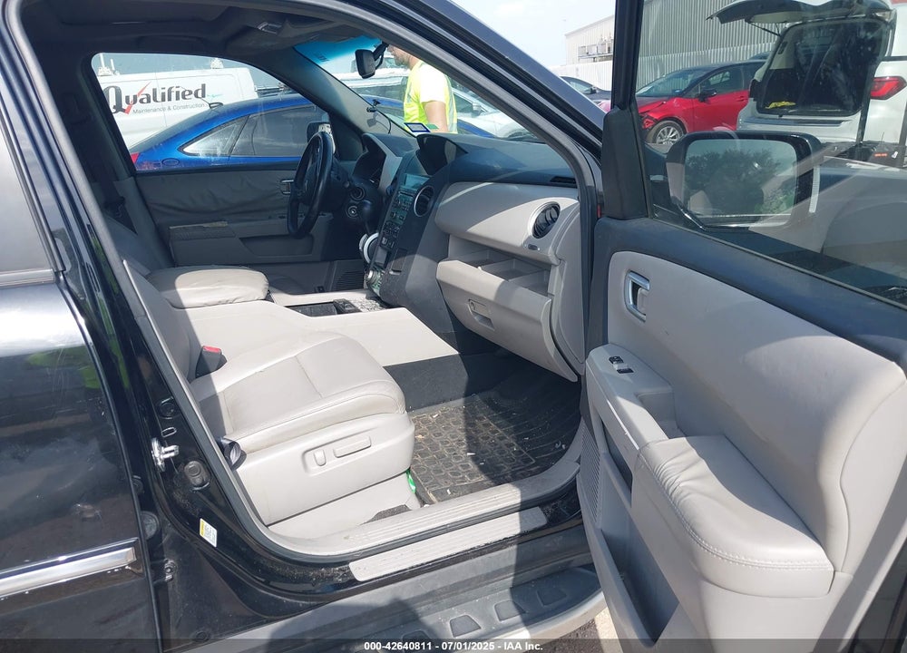 2010 HONDA PILOT VIN: 5FNYF3H82AB010691