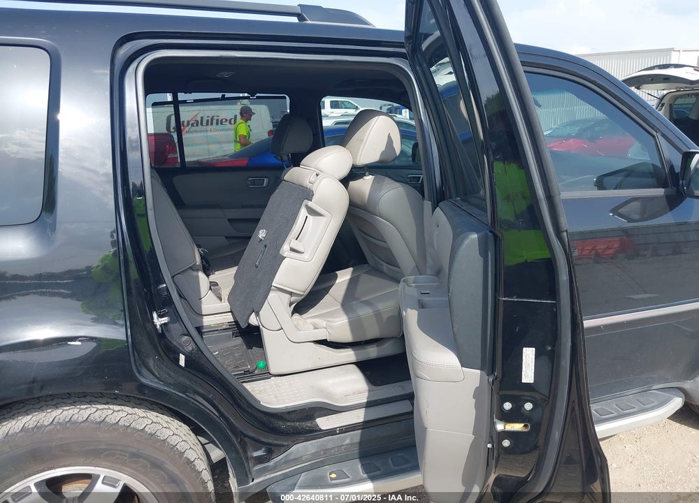 2010 HONDA PILOT VIN: 5FNYF3H82AB010691