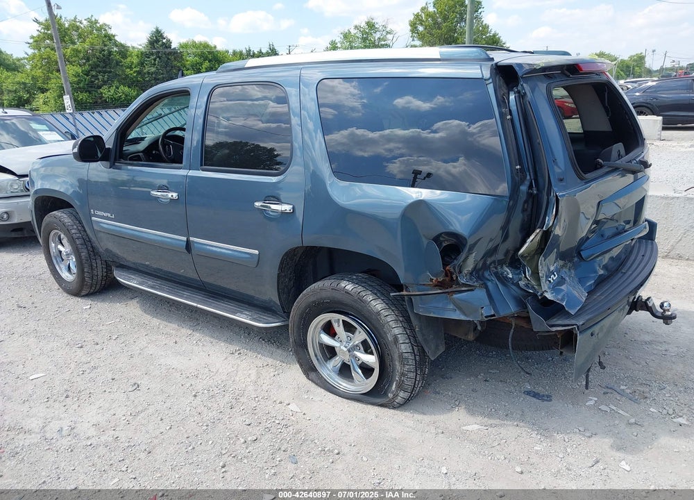 2007 GMC YUKON VIN: 1GKFK63827J351509