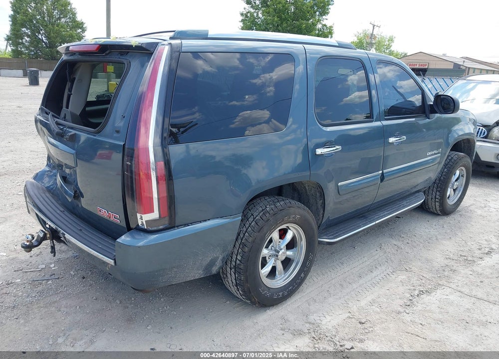 2007 GMC YUKON VIN: 1GKFK63827J351509