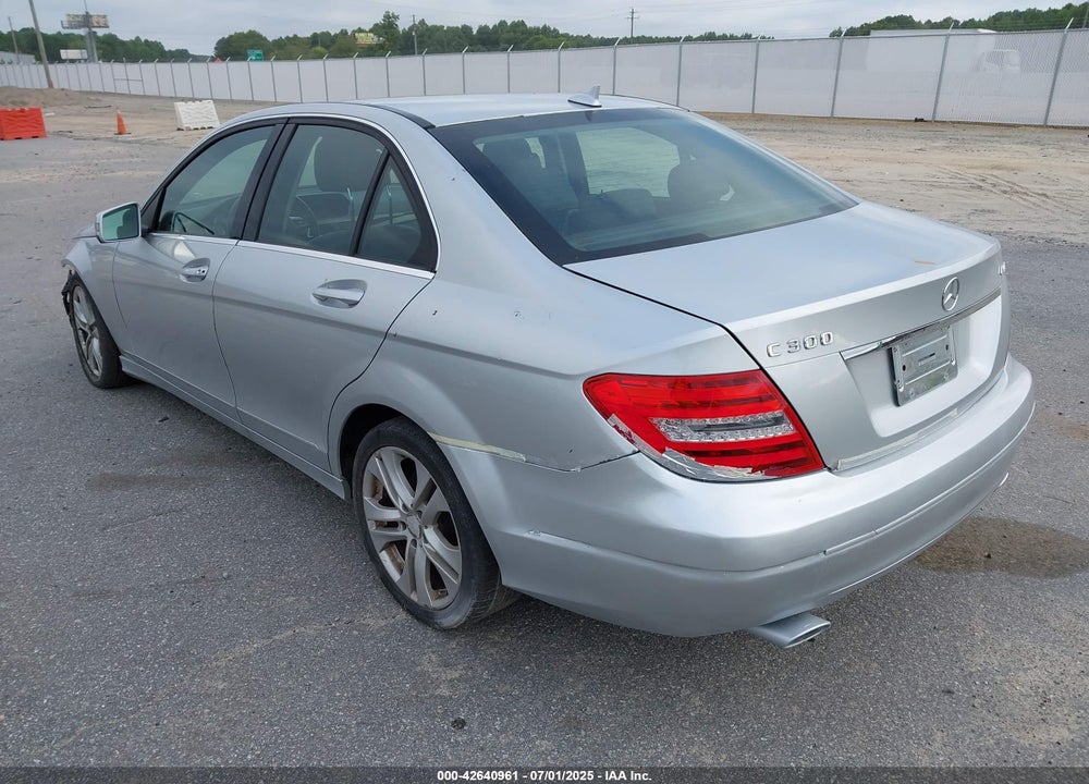 2014 MERCEDES-BENZ C 300 VIN: WDDGF8AB6EG188507