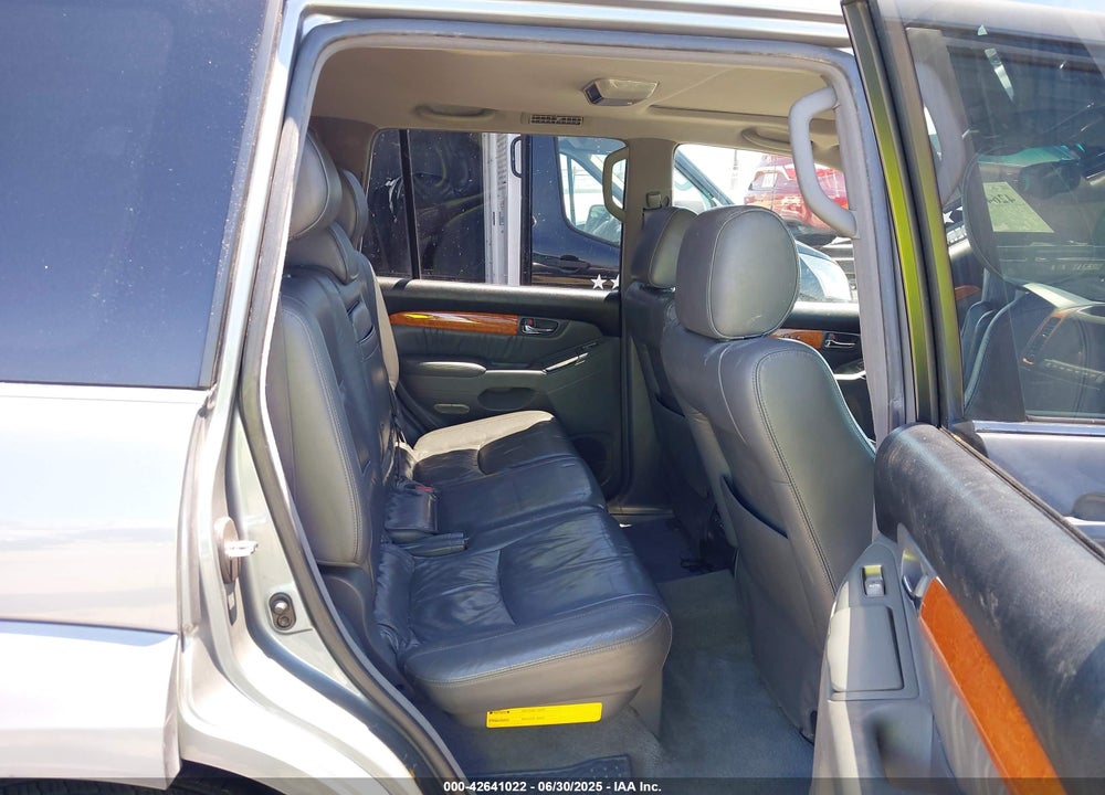 2004 LEXUS GX 470 VIN: JTJBT20X540067043