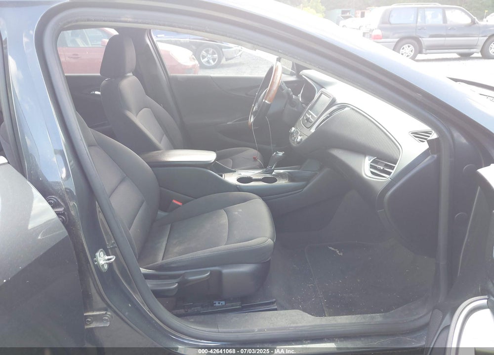 2018 CHEVROLET MALIBU VIN: 1G1ZD5ST7JF135760