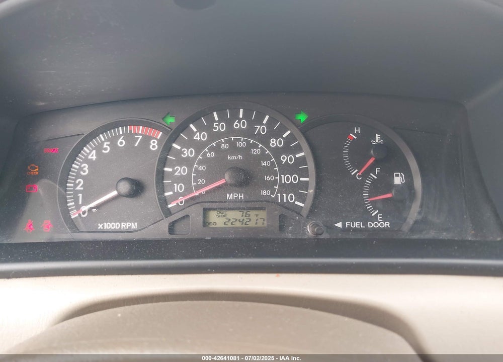 2003 TOYOTA COROLLA CE VIN: 2T1BR32E43C037880