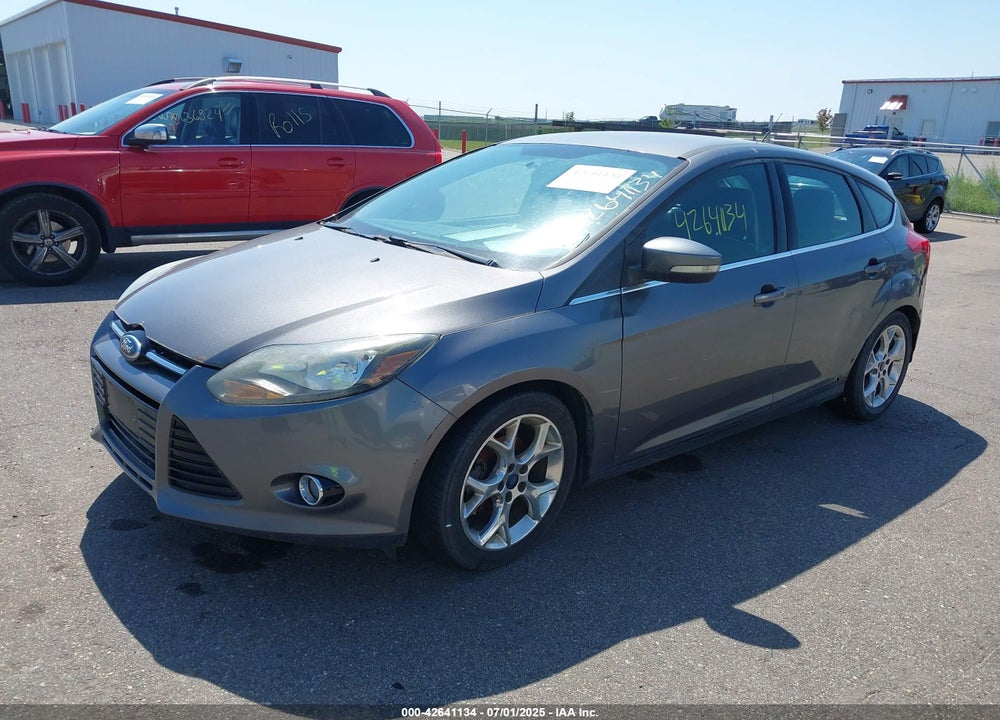 2014 FORD FOCUS TITANIUM VIN: 1FADP3N22EL317007