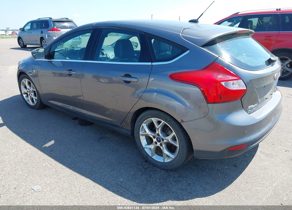 2014 FORD FOCUS TITANIUM VIN: 1FADP3N22EL317007