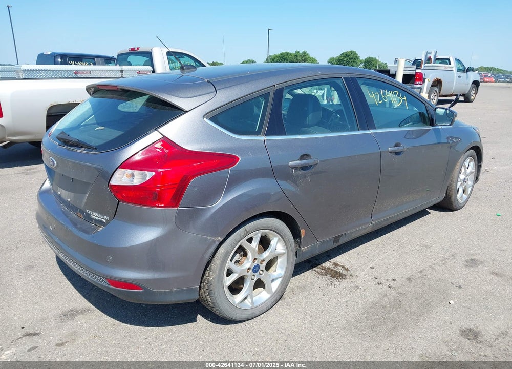 2014 FORD FOCUS TITANIUM VIN: 1FADP3N22EL317007