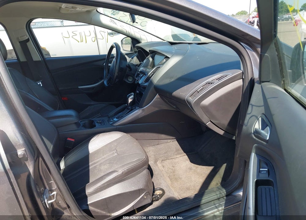 2014 FORD FOCUS TITANIUM VIN: 1FADP3N22EL317007