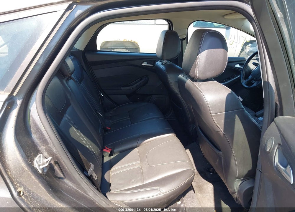 2014 FORD FOCUS TITANIUM VIN: 1FADP3N22EL317007