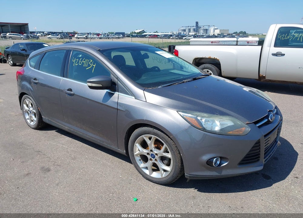 2014 FORD FOCUS TITANIUM VIN: 1FADP3N22EL317007