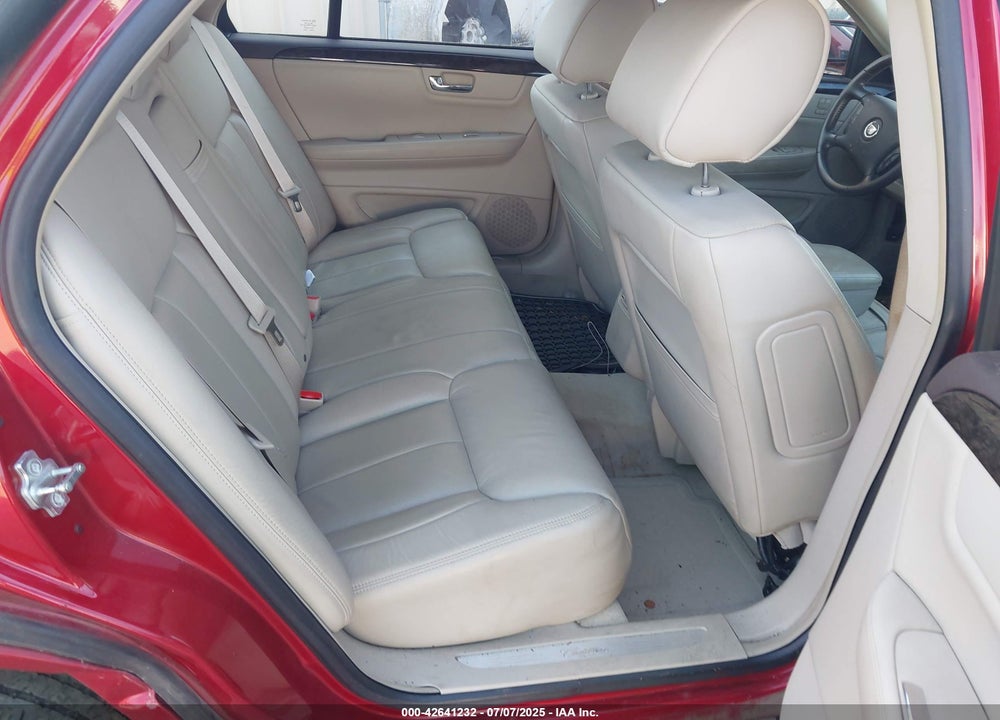 2010 CADILLAC DTS VIN: 1G6KA5EY9AU137338