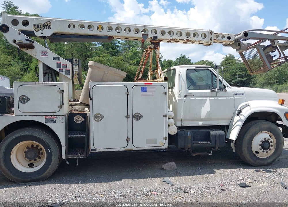 1998 FORD F800 VIN: 1FDXF80E6WVA11048