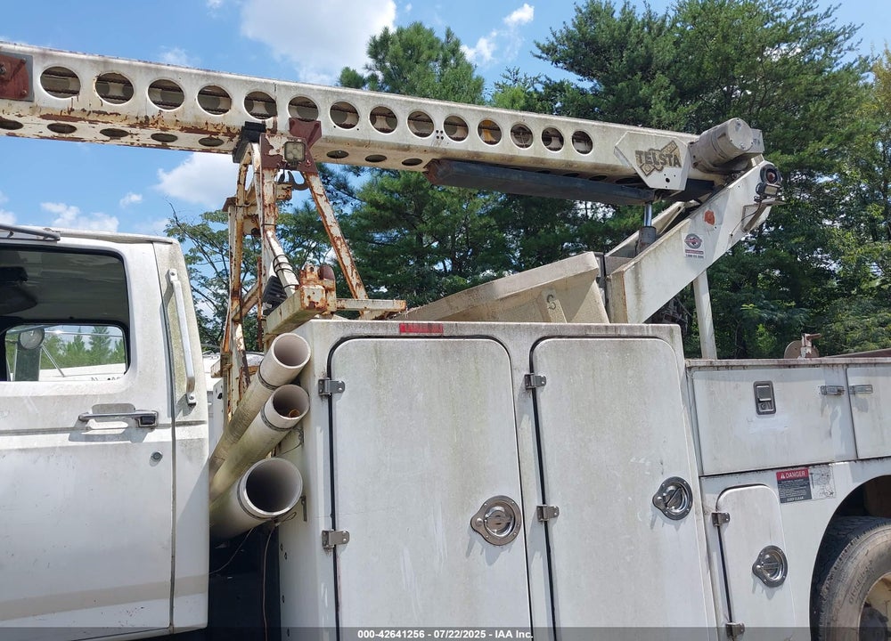 1998 FORD F800 VIN: 1FDXF80E6WVA11048