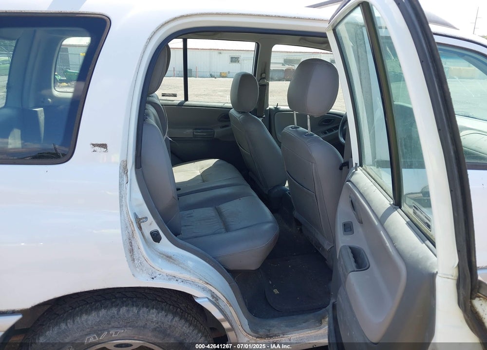 2001 CHEVROLET TRACKER HARD TOP LT VIN: 2CNBJ634216913516