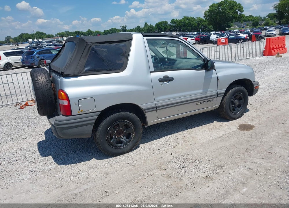 2000 CHEVROLET TRACKER VIN: 2CNBE1868Y6913855
