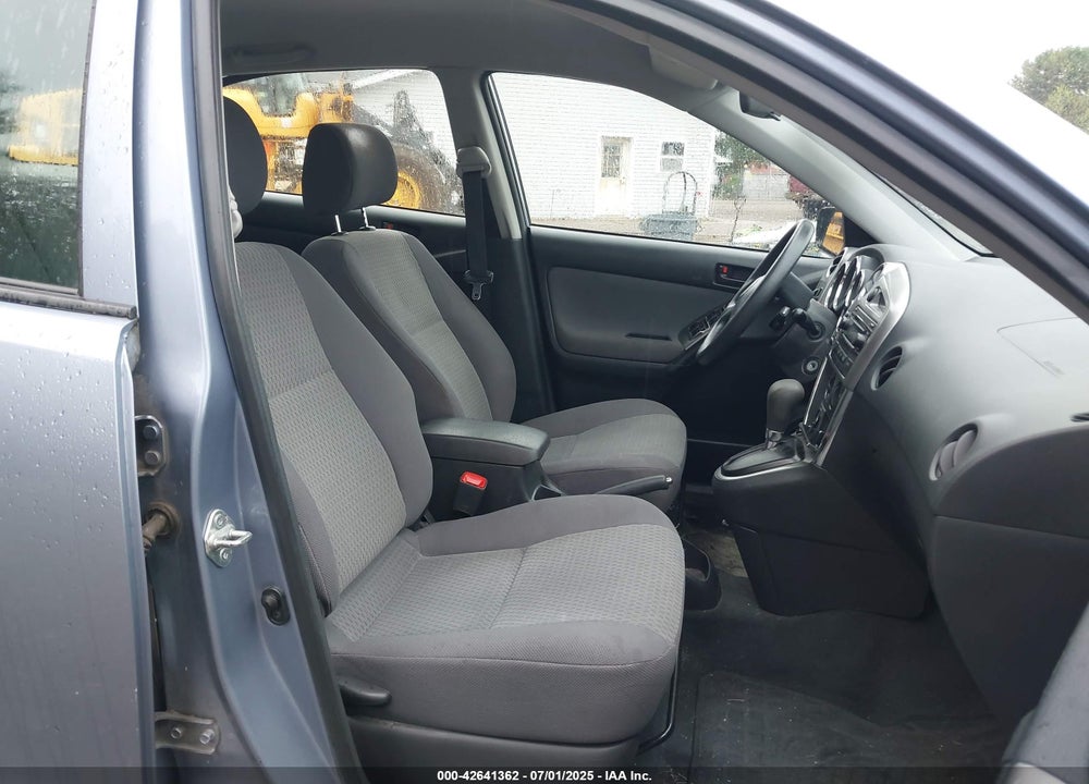 2007 TOYOTA MATRIX VIN: 2T1KR32E37C642673