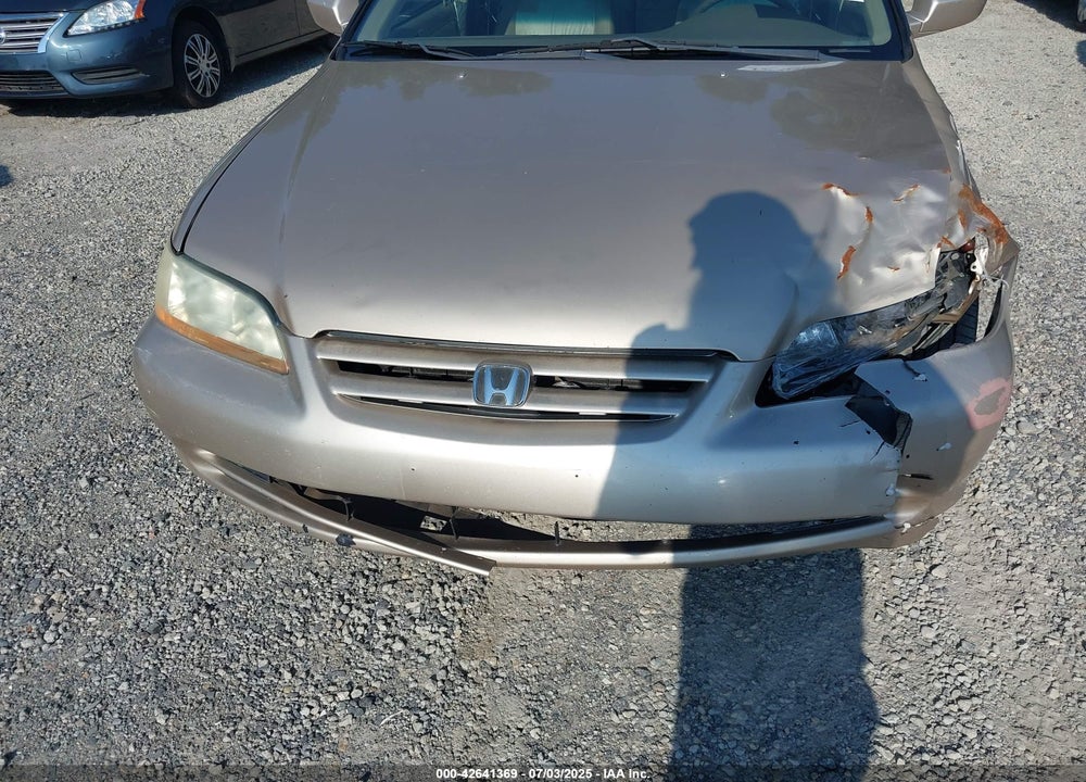 2002 HONDA ACCORD 2.3 EX VIN: 1HGCG56692A020778