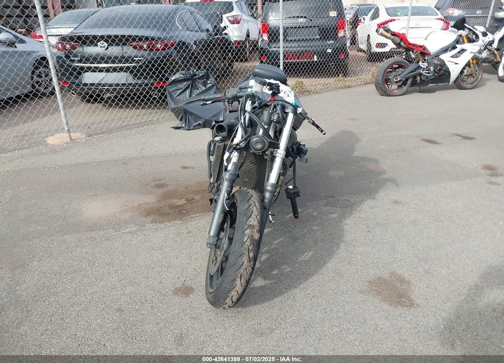 2003 YAMAHA YZFR6 L VIN: JYARJ06E83A007280