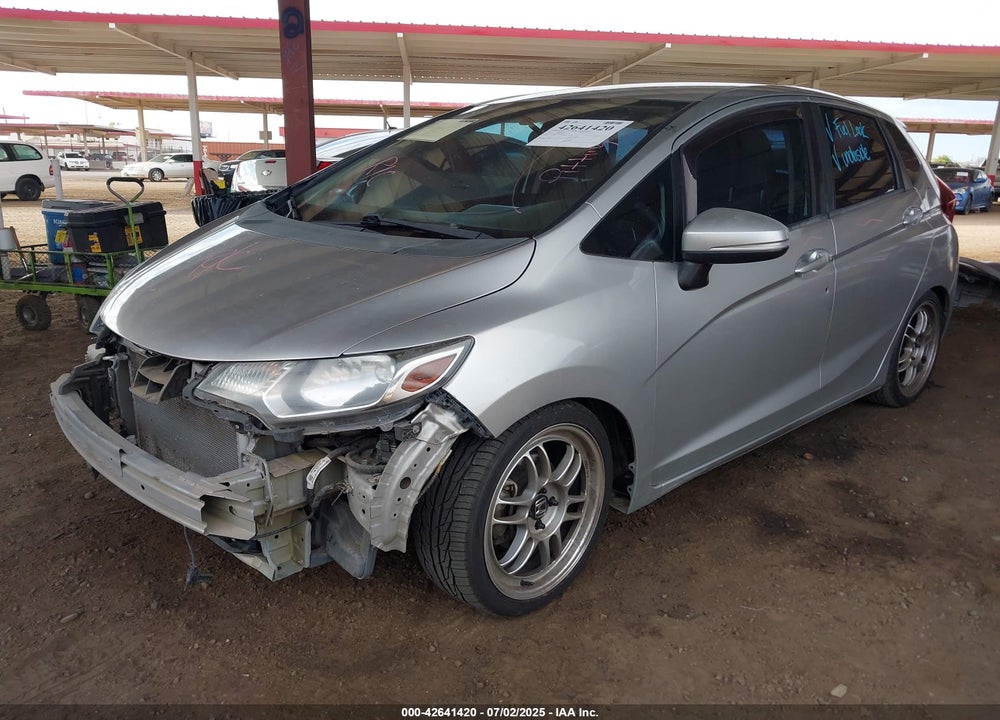 2015 HONDA FIT VIN: 3HGGK5G52FM764205