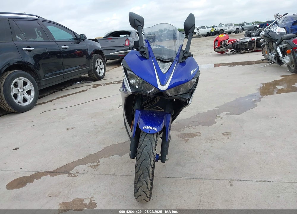 2016 YAMAHA YZFR3 VIN: MH3RH06Y9GK012452