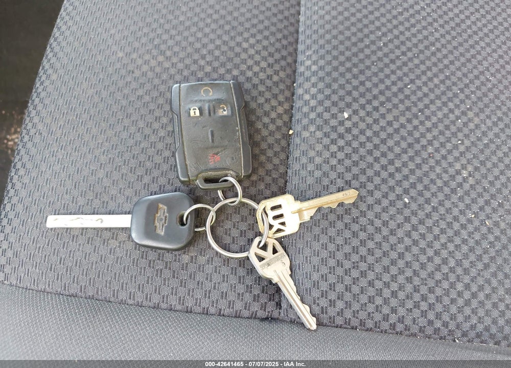 2017 CHEVROLET SILVERADO 1500 VIN: 3GCUKREC9HG193825