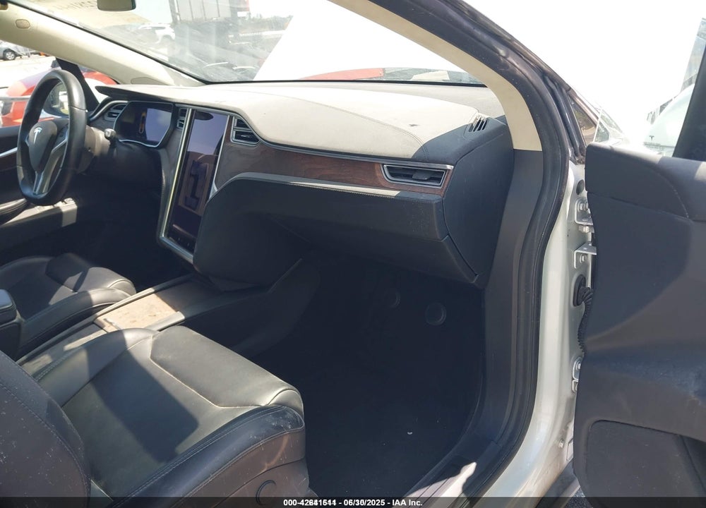 2017 TESLA MODEL X VIN: 5YJXCBE20HF070252