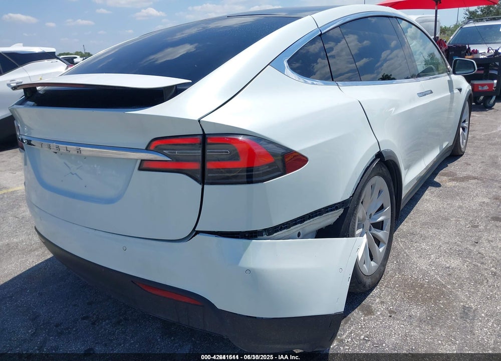 2017 TESLA MODEL X VIN: 5YJXCBE20HF070252