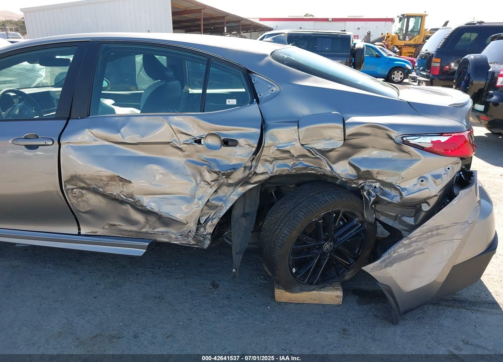 2025 TOYOTA CAMRY VIN: 4T1DAACK6SU563014