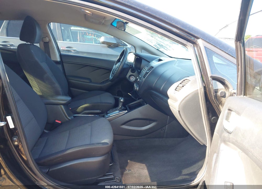2017 KIA FORTE VIN: 3KPFL4A78HE126730
