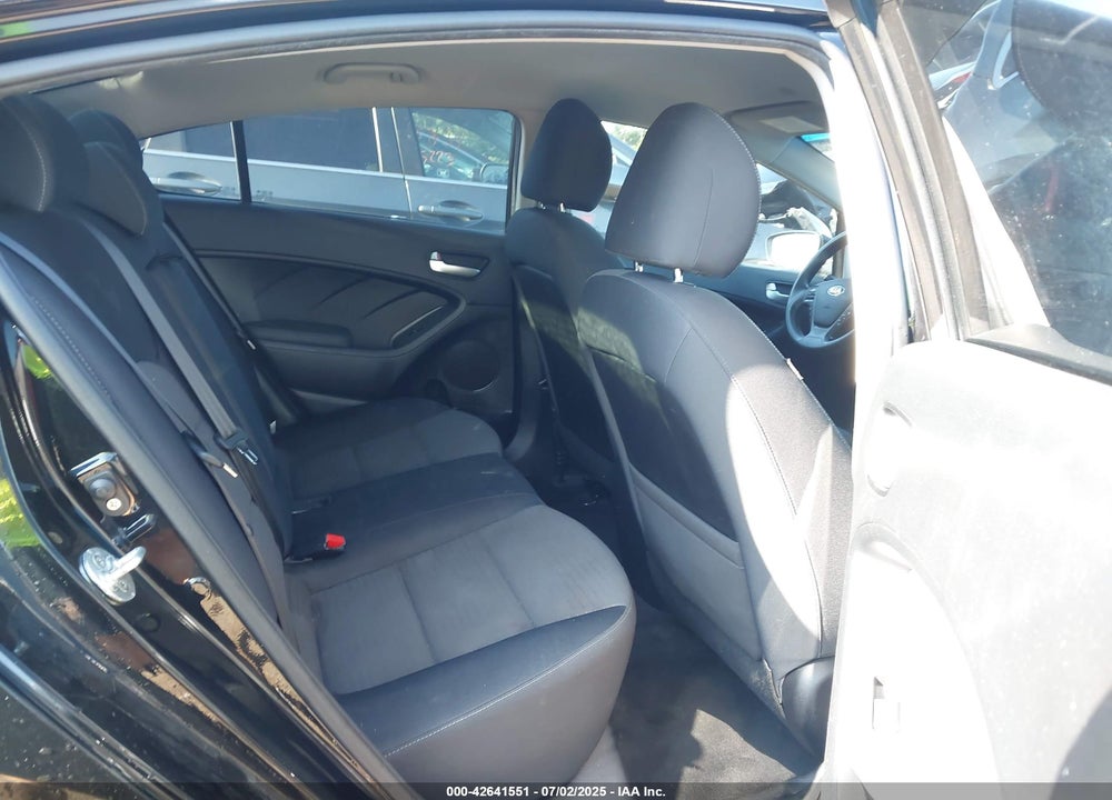 2017 KIA FORTE VIN: 3KPFL4A78HE126730