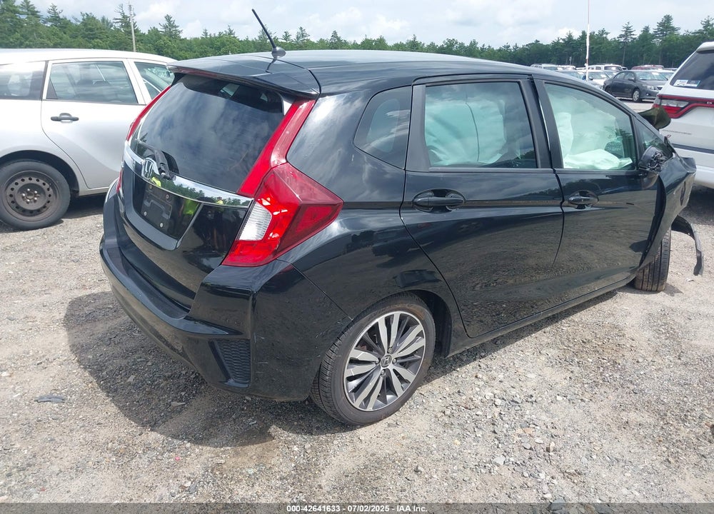 2015 HONDA FIT VIN: 3HGGK5H88FM746140