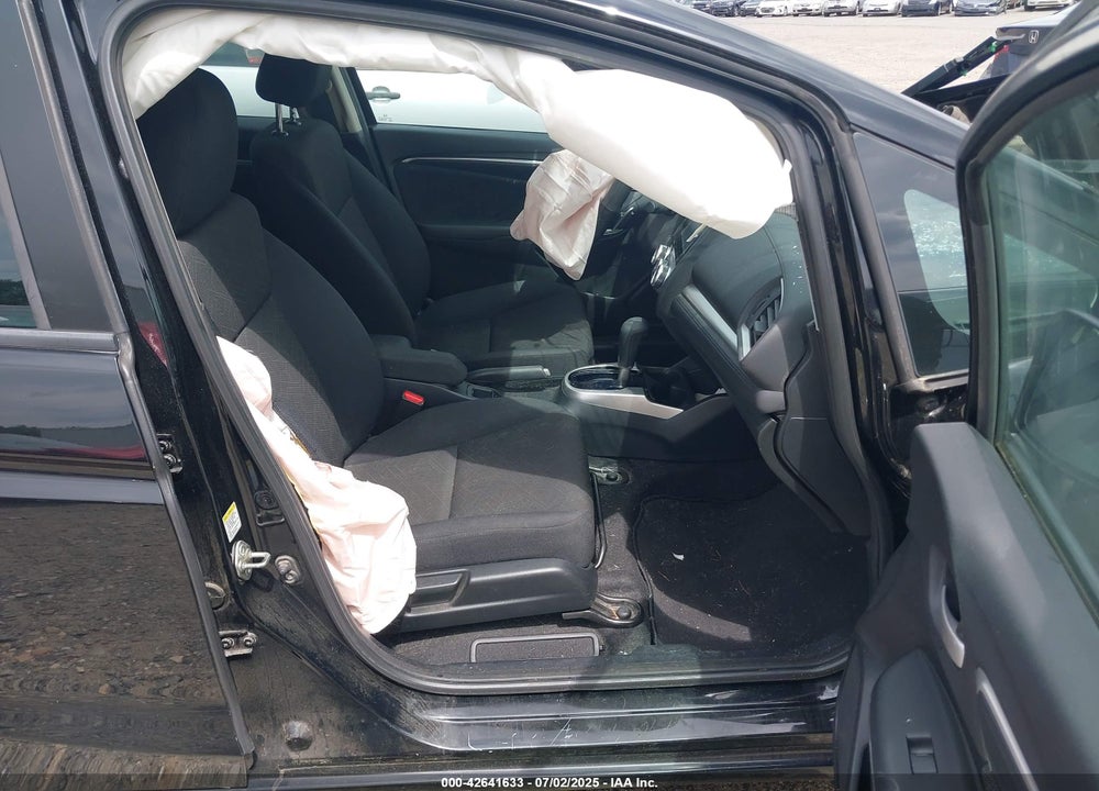 2015 HONDA FIT VIN: 3HGGK5H88FM746140