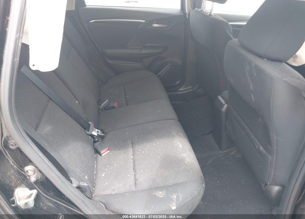 2015 HONDA FIT VIN: 3HGGK5H88FM746140