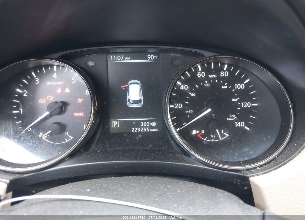 2017 NISSAN ROGUE VIN: JN8AT2MT6HW137274