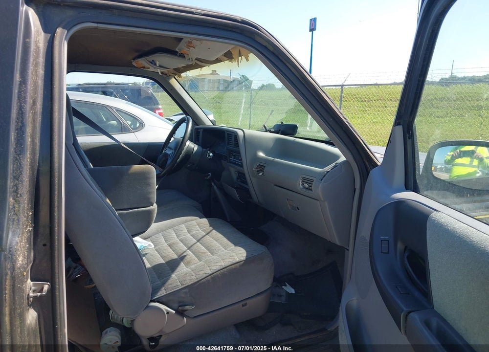 1994 FORD RANGER SUPER CAB VIN: 1FTCR14U2RTA97560