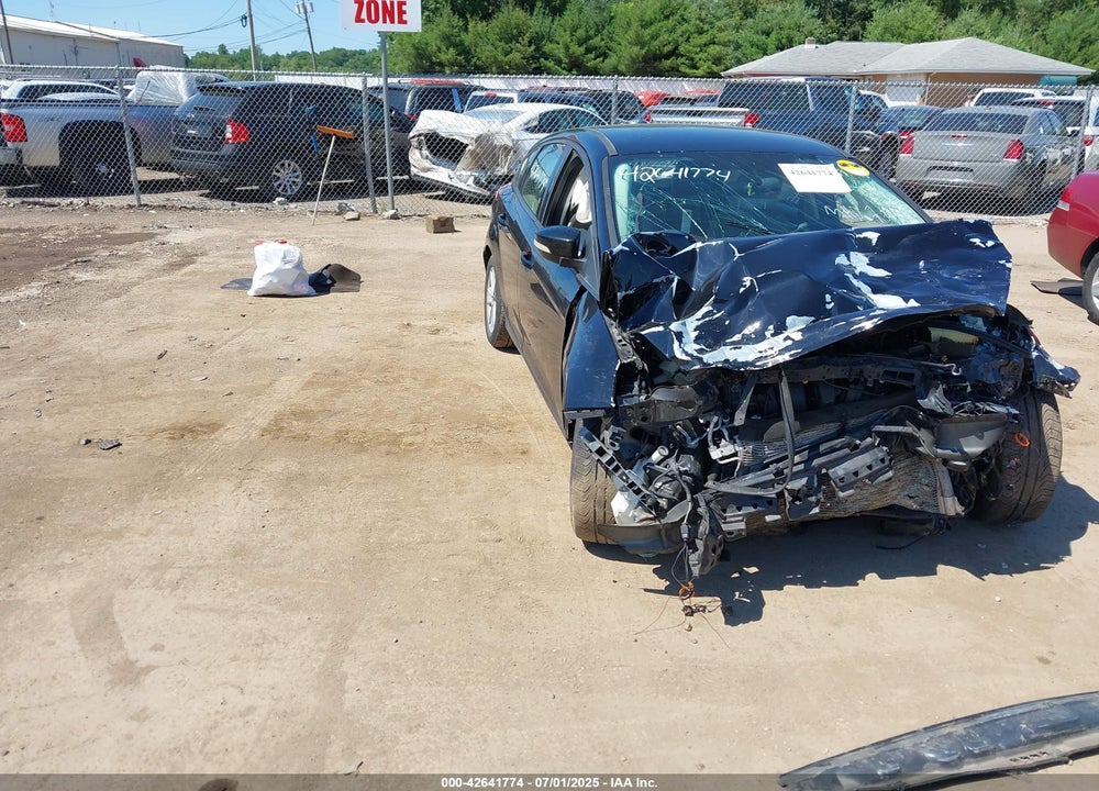 2017 FORD FOCUS SE VIN: 1FADP3K28HL231290