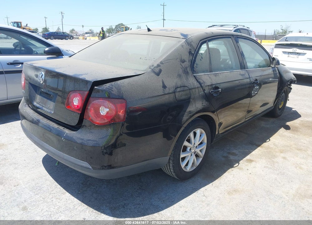 2010 VOLKSWAGEN JETTA VIN: 3VWAZ7AJ8AM073381