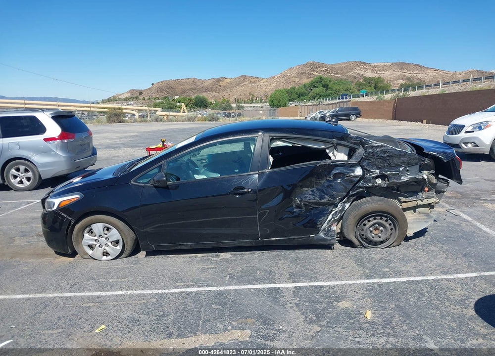 2017 KIA FORTE LX VIN: 3KPFK4A78HE077807