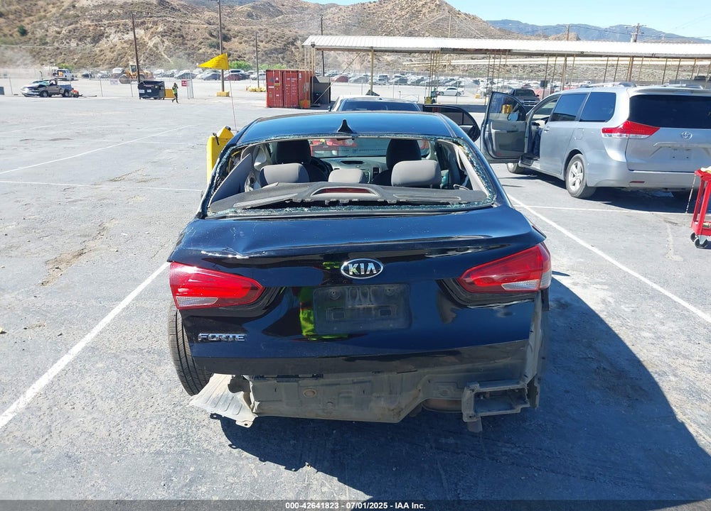 2017 KIA FORTE LX VIN: 3KPFK4A78HE077807
