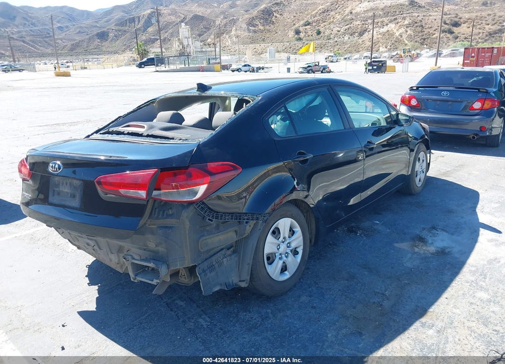 2017 KIA FORTE LX VIN: 3KPFK4A78HE077807