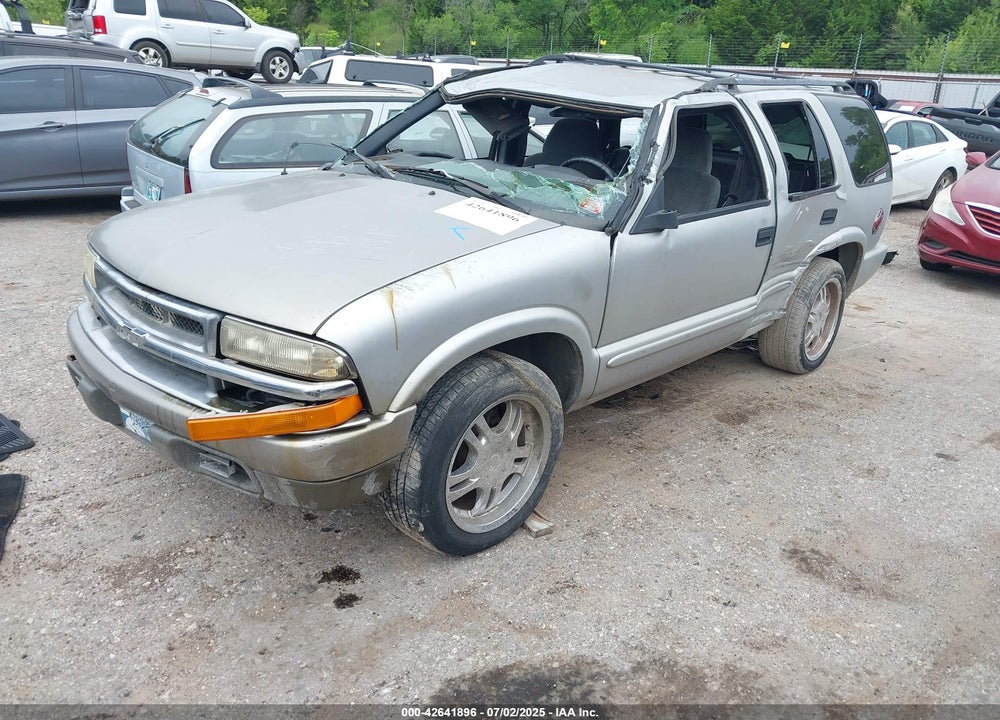 2002 CHEVROLET BLAZER VIN: 1GNCS13W32K135002