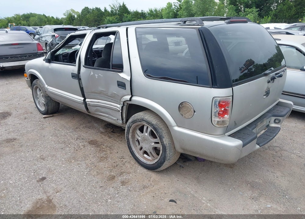 2002 CHEVROLET BLAZER VIN: 1GNCS13W32K135002