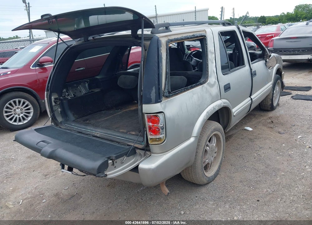 2002 CHEVROLET BLAZER VIN: 1GNCS13W32K135002