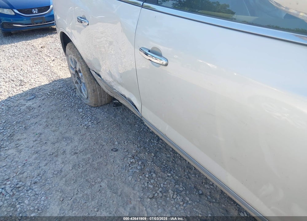 2013 BUICK ENCLAVE VIN: 5GAKRDKD4DJ140673