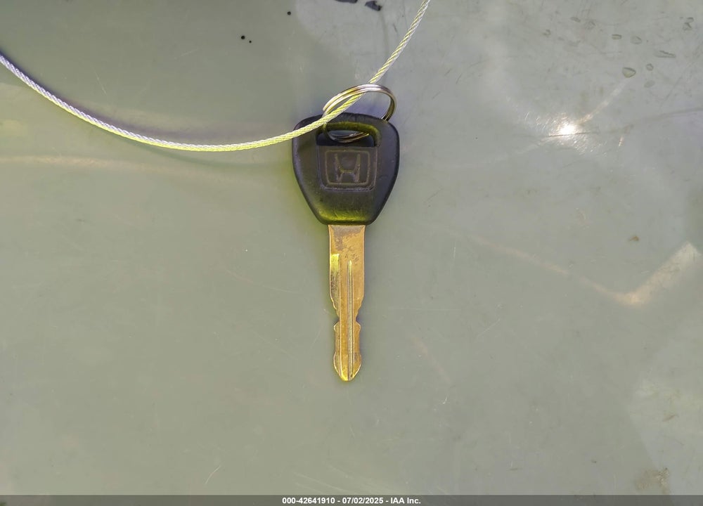 2002 HONDA ACCORD 2.3 LX VIN: 1HGCG65562A135742