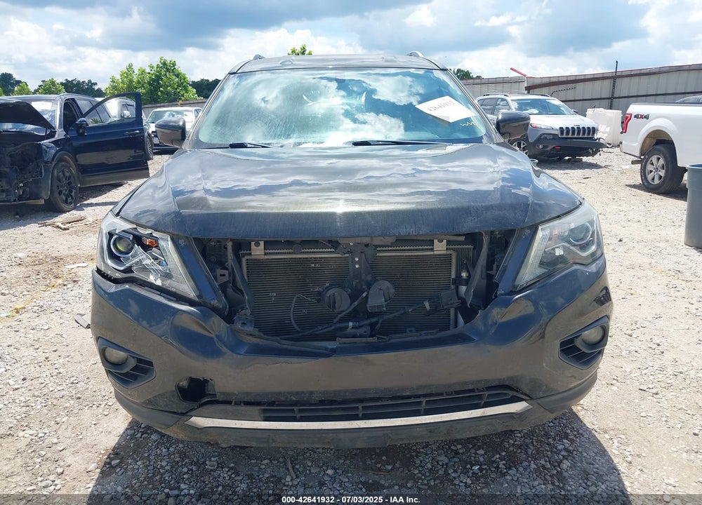 2017 NISSAN PATHFINDER VIN: 5N1DR2MM4HC671693