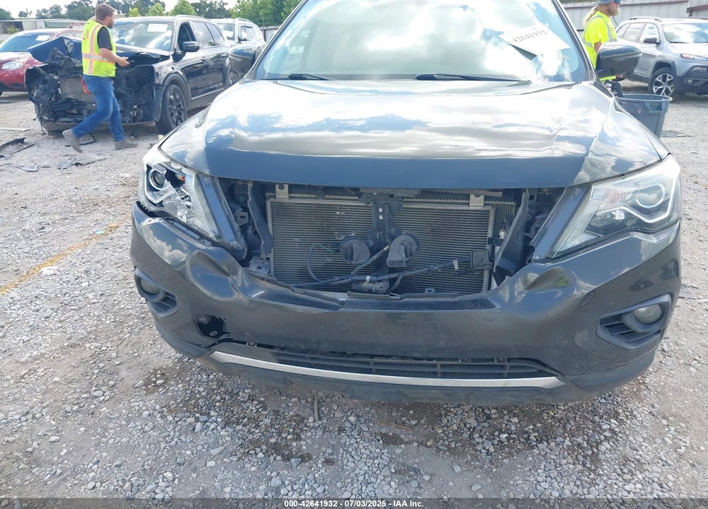 2017 NISSAN PATHFINDER VIN: 5N1DR2MM4HC671693